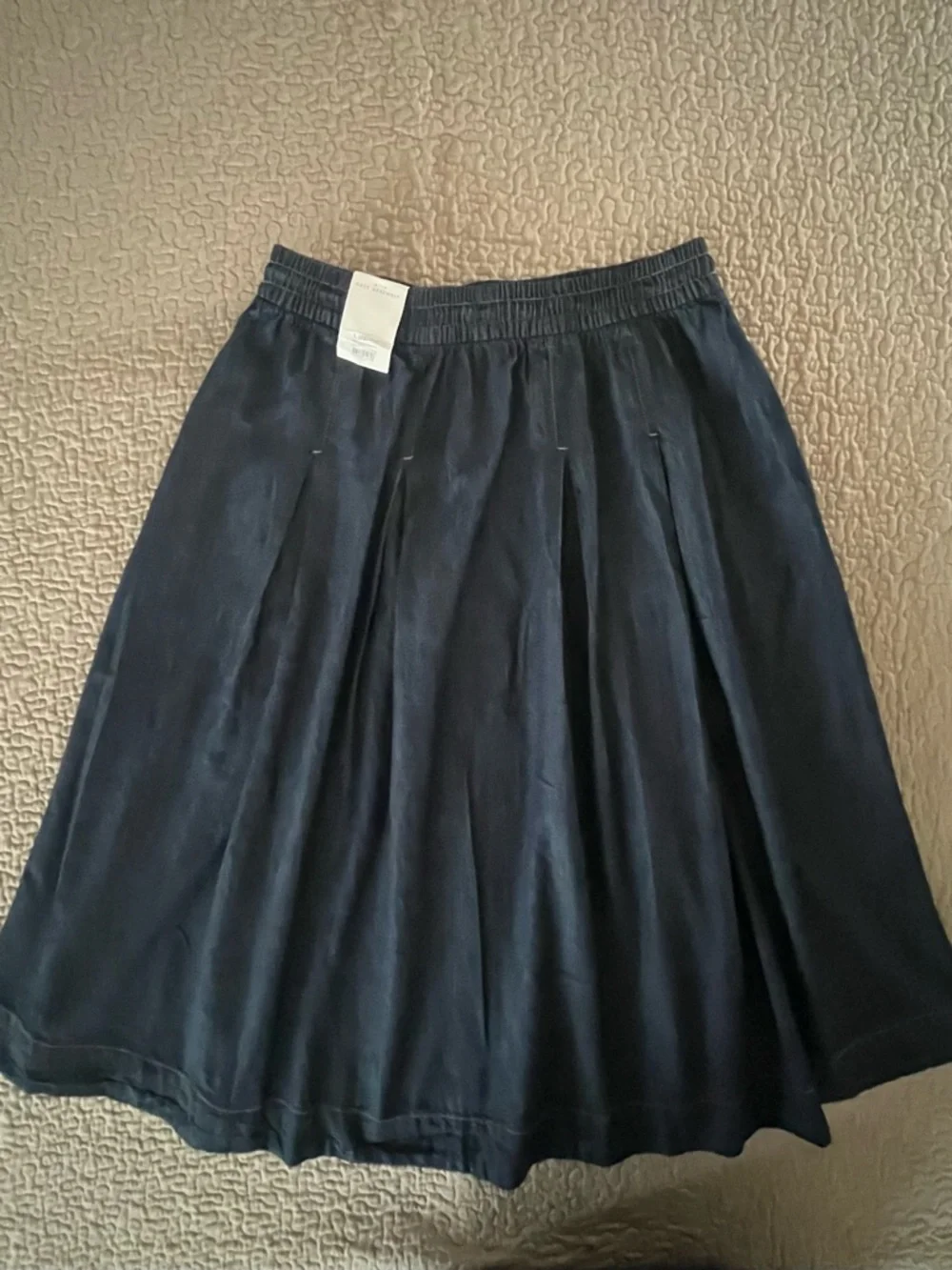 FREE ASSEMBLY Classic Dark Blue Denim Pleated Skirt - Picture 3 of 12